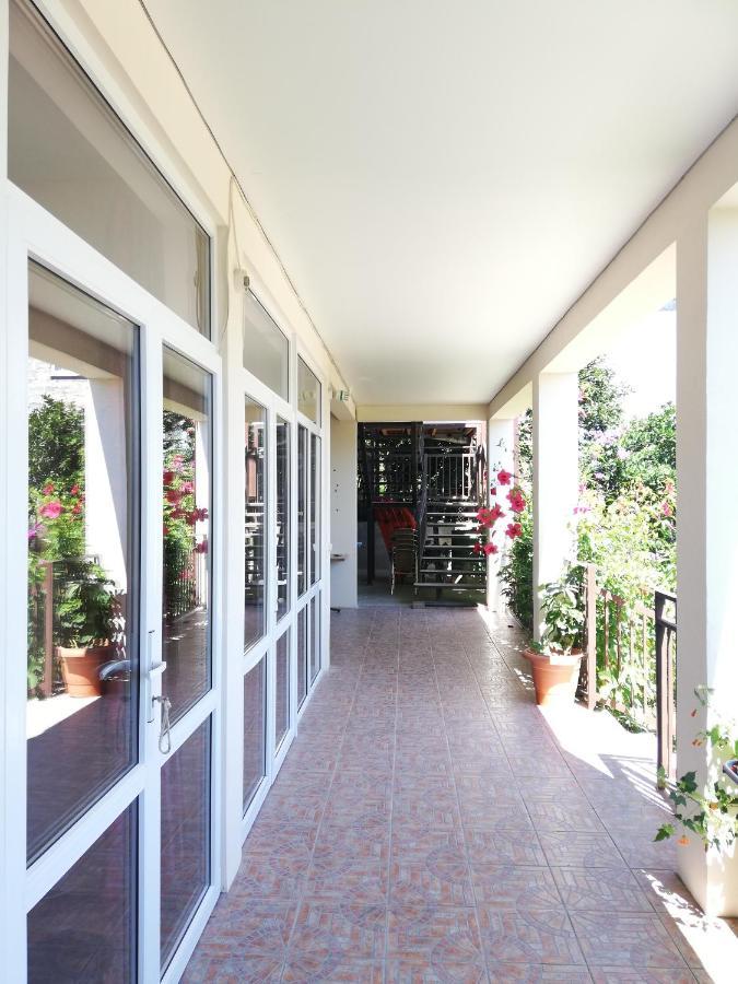 Aparthotel Na Abovyana 7 New Athos Exterior foto